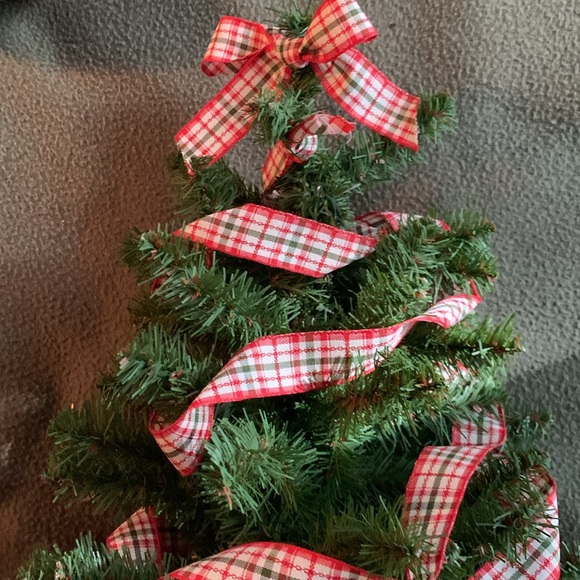 Set of 2 decorative faux Christmas trees with plaid ribbon and burlap base. 17” - Picture 5 of 6